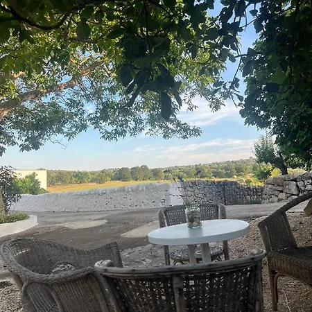 Masseria Helianthus 펜션 세글리에 메사피카